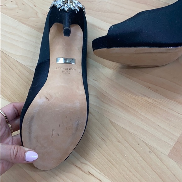 Black heels - Badgley Mischka - size 8.5 - Picture 4 of 4